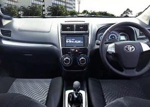 Cape Town Private Airport Transfer by Toyoya L corolla